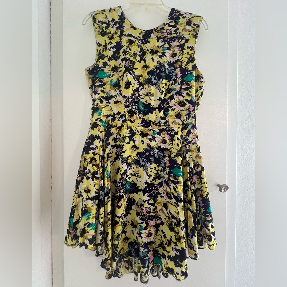 ⛸️ H&M ⛸️Daffodil Floral Sleeveless Dress. Size 10 - Picture 6 of 12